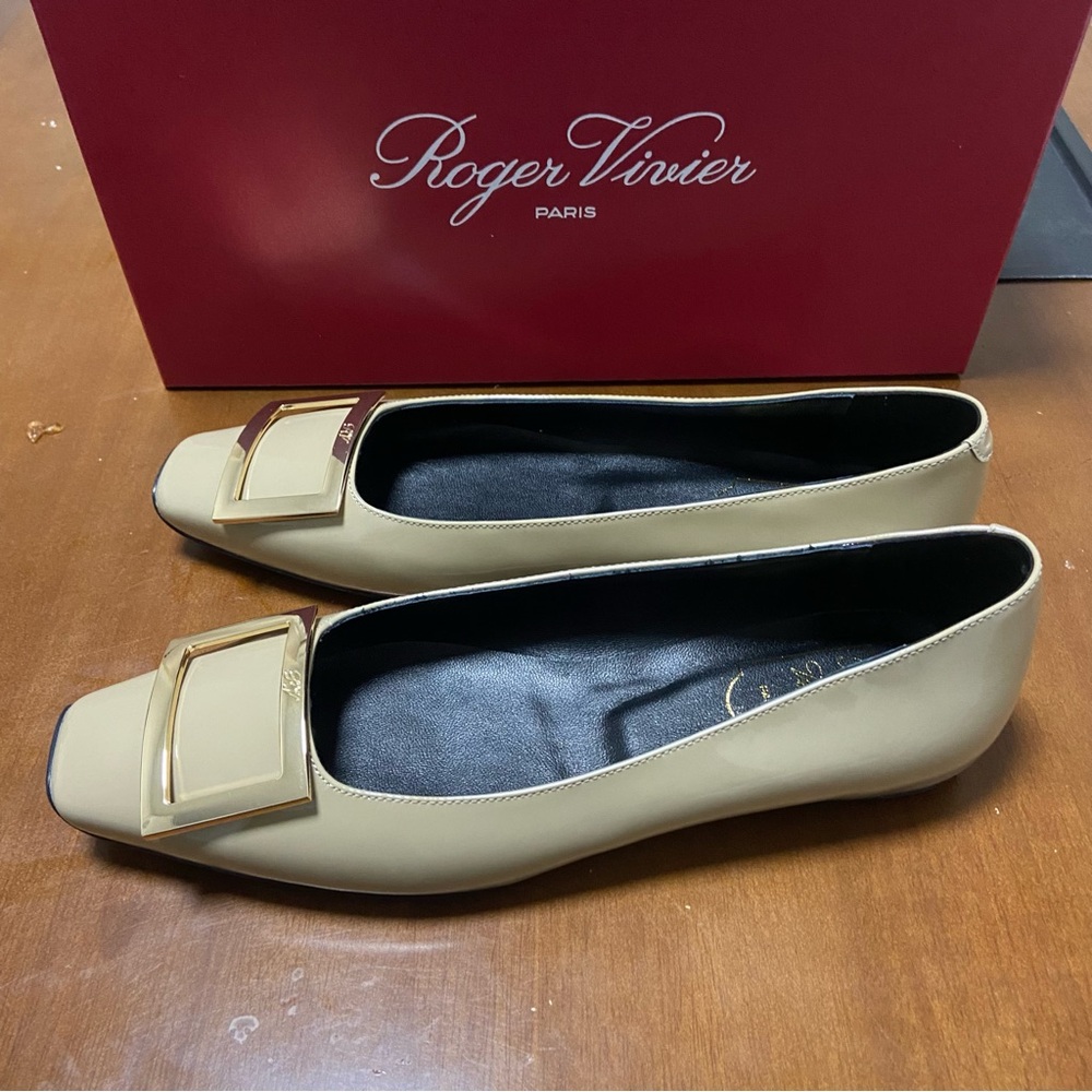 Roger Vivier Tan Patent Leather Loafers - Picture 6 of 6